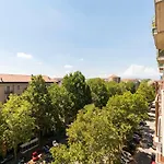 M1 Bernini Cozy & Bright Apartment